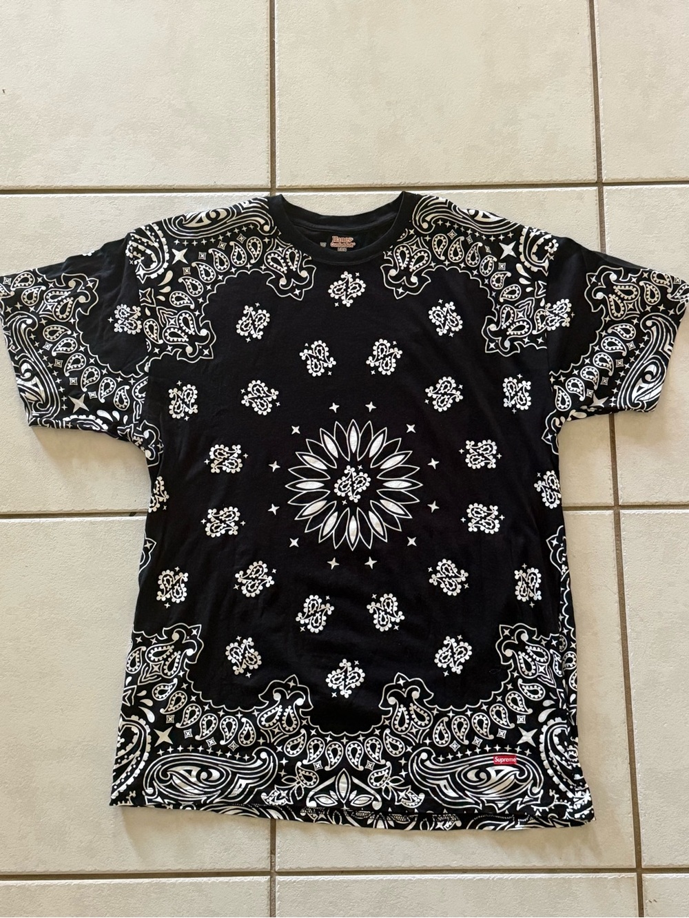 Supreme X Hanes Black & White Bandana Print Short Sleeve T-Shirt Large